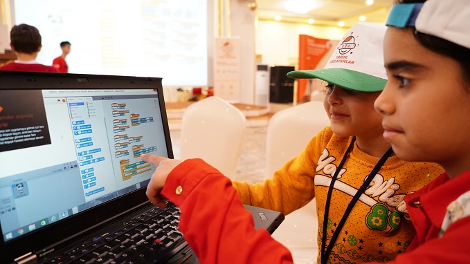 Türkiye'nin Dijital Dönüşümünü Çocuklar Sağlayacak