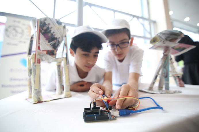 İstanbul’da 10 Okula Üstün Zekalı Laboratuvarı