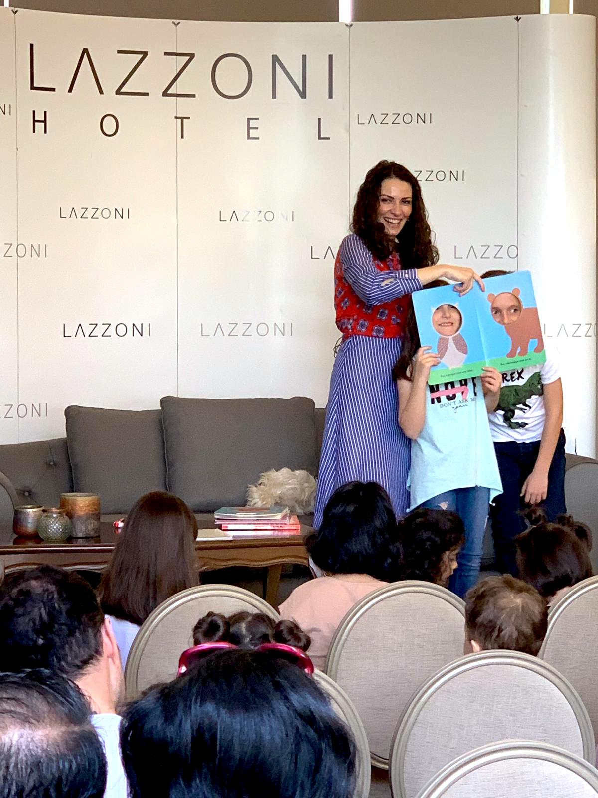 Ezo Sunal ‘Lazzoni Hotel Çocuk Atölyesi’nde Çocuklarla Bir Araya Geldi…