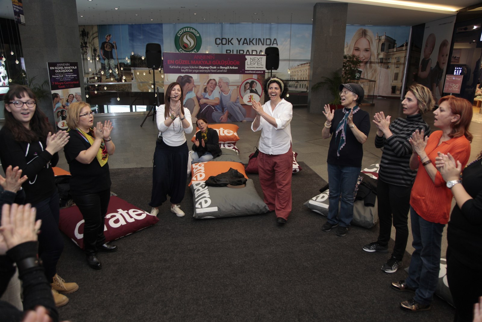 Next Level Avm'de “Kahkaha Yogası''