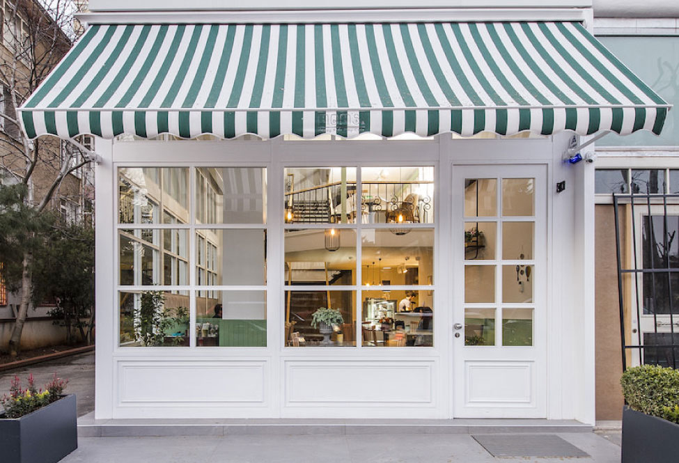 Mom’s & Tot’s Çocuk Gelişim ve Eğlence Merkezi