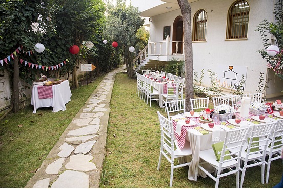 Mutlu Villa Parti Evi