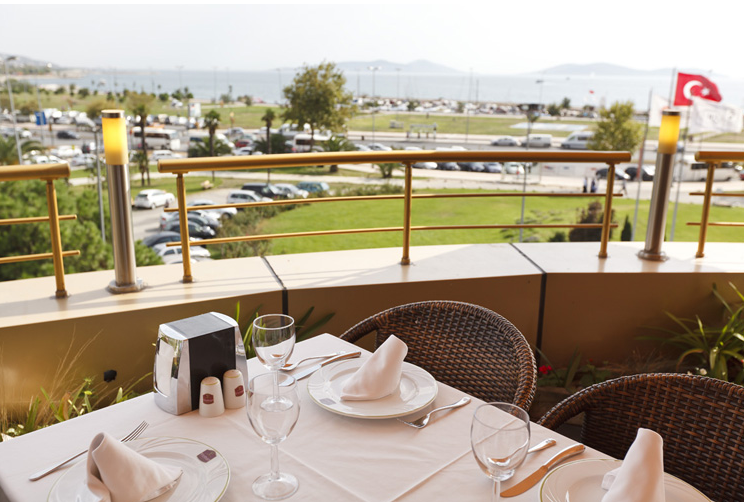 Pinhan Restaurant & Cafe